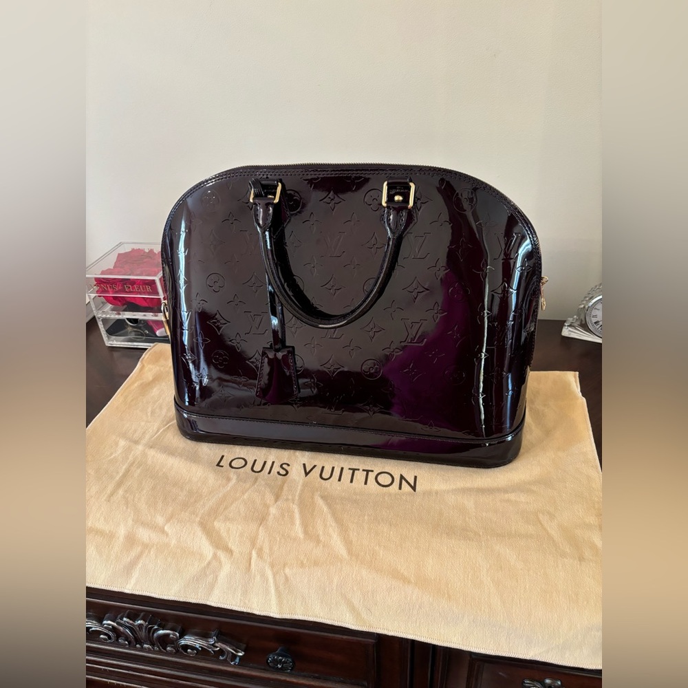 Louis Vuitton Vernis Alma Bag in Deep Bordeaux